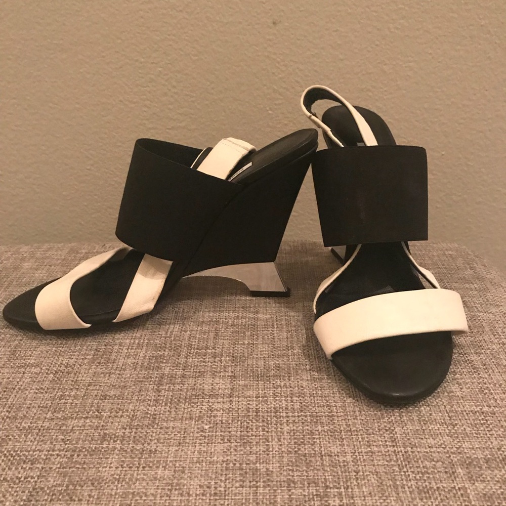 Diane Von Furstenberg Sandals
